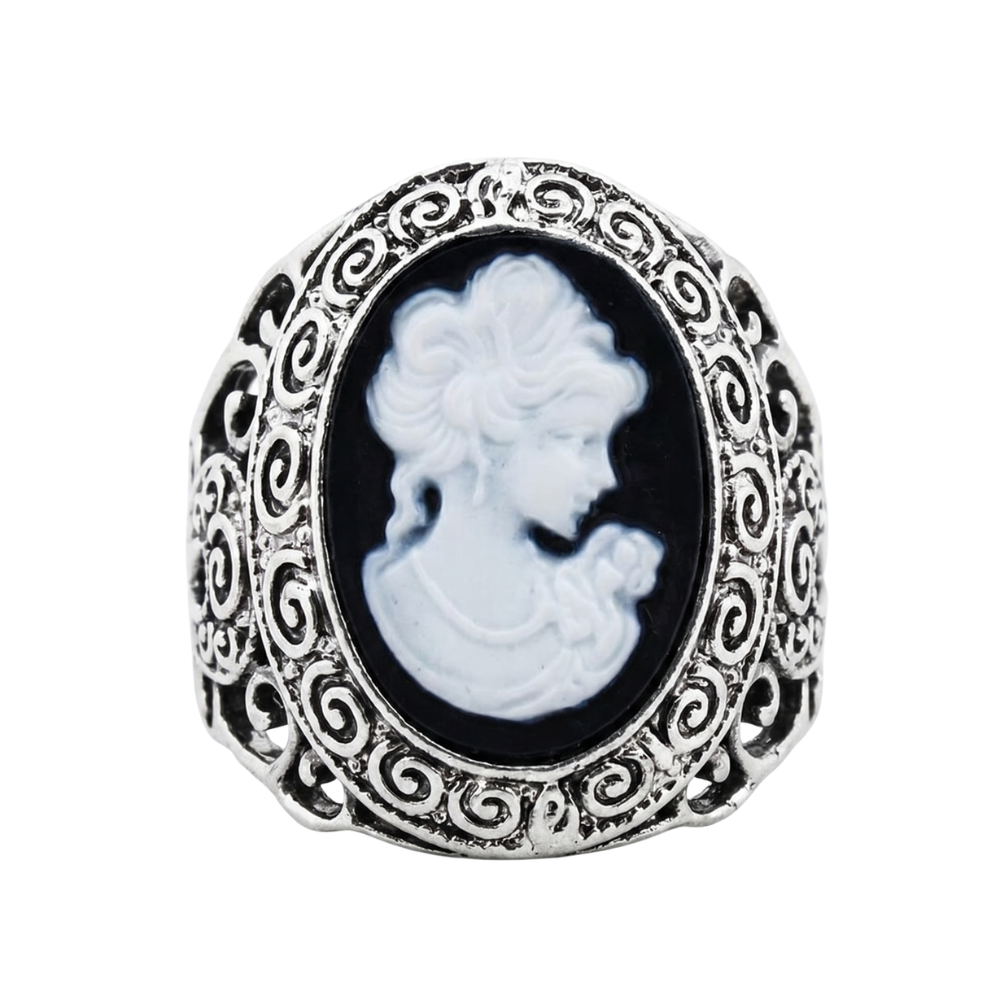 Vintage Cameo Ring