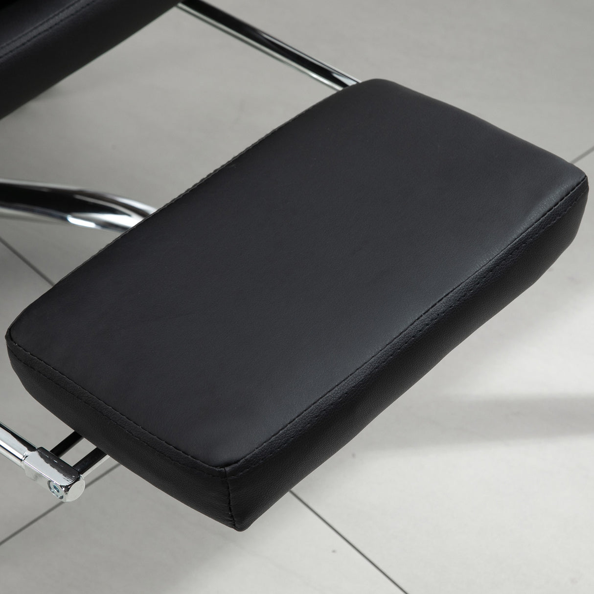 easycomfort easycomfort poltrona da ufficio in finta pelle nera sedia direzionale altezza regolabile con schiena alta reclinabile 155 e poggiapiedi ean 8054144139029
