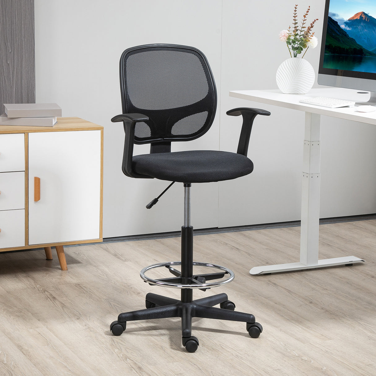 easycomfort easycomfort sedia da ufficio ad altezza regolabile con braccioli rotelle e seduta imbottita 60x56x110 132 cm nera
